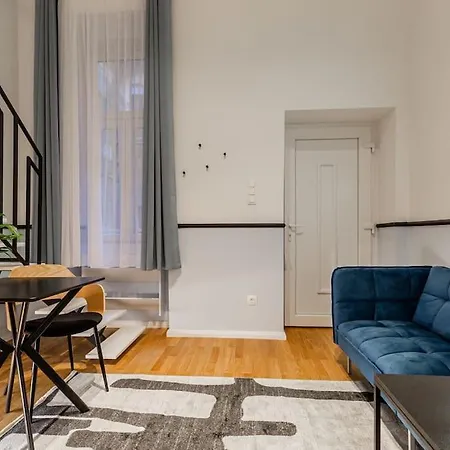 Apartament Nescaflat 3in1 Third *