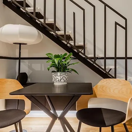 Nescaflat 3in1 Third